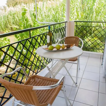 K Downtown & * Lefkáda