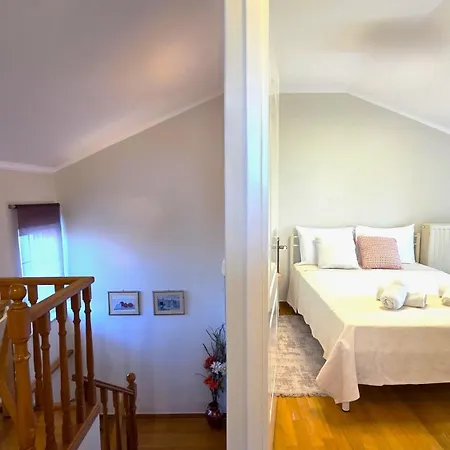 K Downtown & Lefkáda